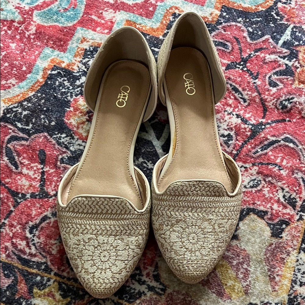 Beige Lace Design Flats by Cato
